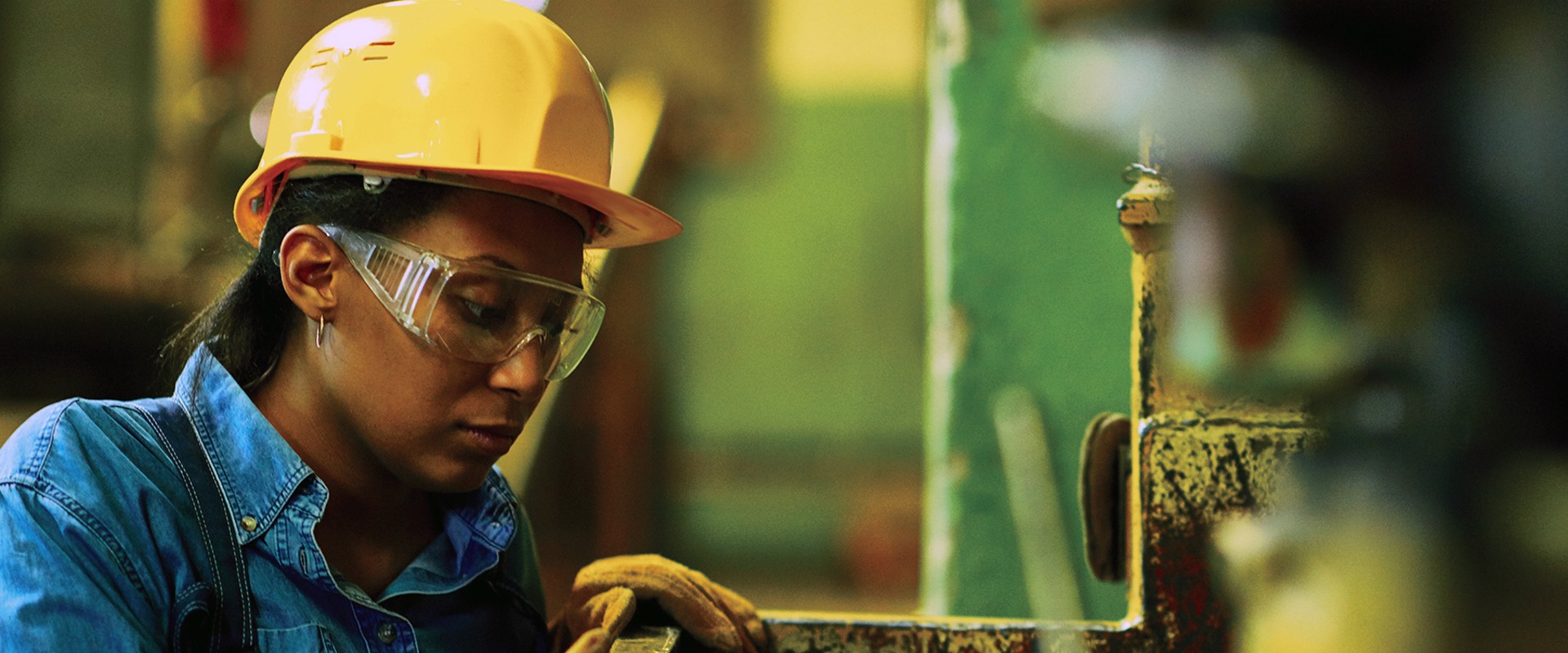 Who is required to provide ppe?